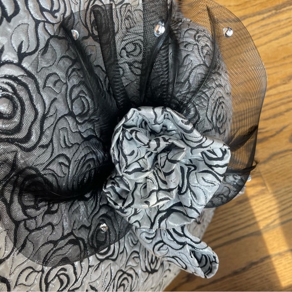 Ashro Large Brim Oversized Dramatic Derby Sunday Service Hat Black and White - Picture 9 of 14